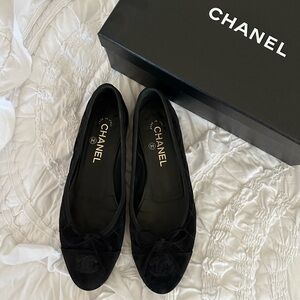Suede quilted Chanel ballerinas